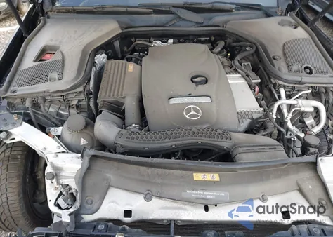 2017 Mercedes-Benz E 300 4Matic из США, поврежденный, VIN WDDZF4KB8HA211812